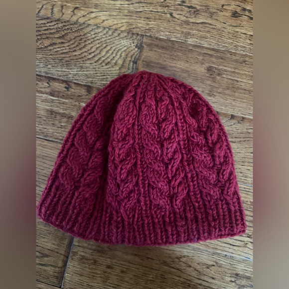 Erin Knitwear Hat Unisex 100% Wool Winter Berry Red Beanie One Size - Picture 5 of 11